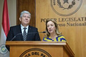 Presentan ley para desafiliar automáticamente a jueces y fiscales  - Política - ABC Color