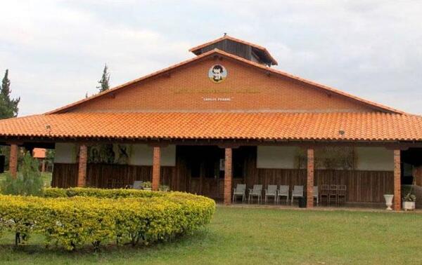 Alumnos de Instituto Agropecuario Salesiano Carlos Pfannl de Coronel Oviedo se oponen a reglas disciplinarias – Prensa 5