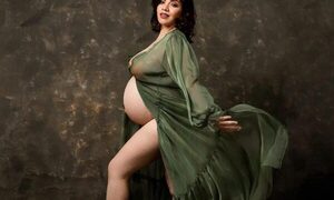 ¡Periodista presentó a quien la estrenó como mamá!