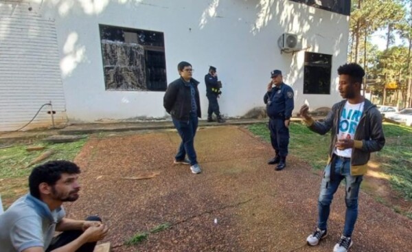 Demorado en patio de Gobernación, tras intentar robar a venezolanos