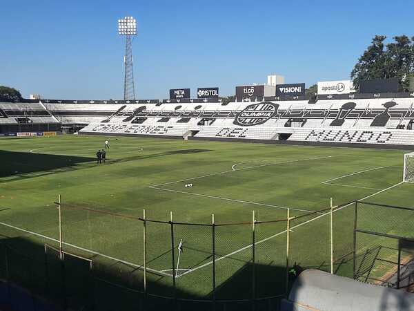 Nos dio una de las mayores alegrías en un mundial, ahora su hijo firmó por Olimpia - Megacadena — Últimas Noticias de Paraguay