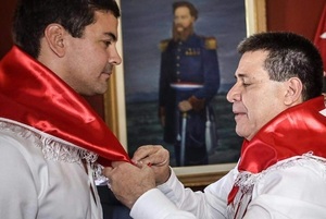 Santi Peña un liberal hecho colorado por dinero - Noticiero Paraguay