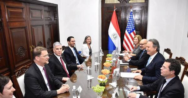 La Nación / Visita de Mark Wells: EEUU seguirá con restricción de visas