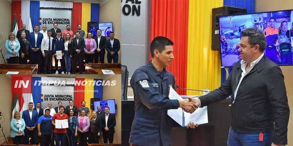 JUNTA DE ENCARNACIÓN RECONOCIÓ A TALENTOS DE LA CIUDAD
