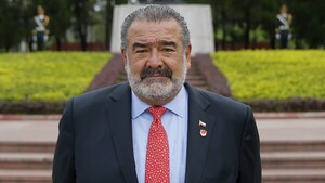 Ingreso de Cartes a lista negra de EE.UU. compromete aún más a su socio chileno, según artículo periodístico - El Trueno