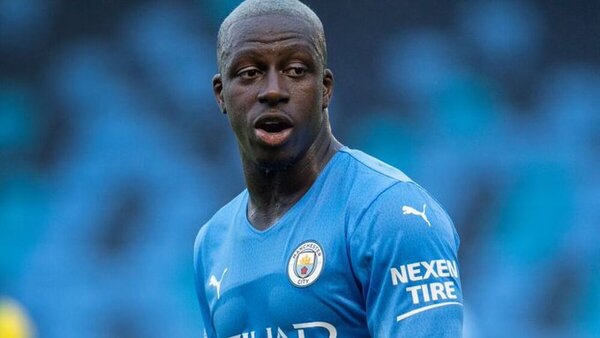 Benjamin Mendy antes de violar a una de sus tres víctimas en una noche: No te preocupes, es pequeña