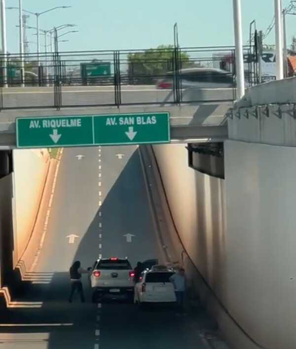 Roban US$ 28.000 en pleno multiviaducto y hay sospechas de implicancia de empleados - Noticde.com