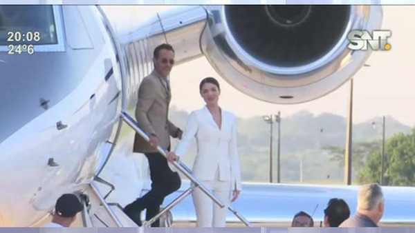 Nadia Ferreira y Marc Anthony están en Paraguay - SNT