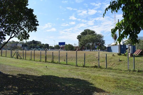 Dinac: terreno que pretende Municipalidad de Luque tiene título de propiedad - Política - ABC Color