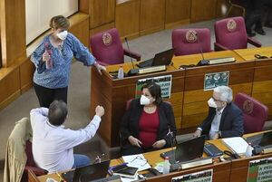 Senado aprueba etiquetado para advertir contenido nutricional - Política - ABC Color