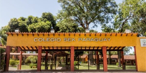 Abuso sexual en el SEK: colegio avisa a padres que protestaron que sus hijos ya no serán admitidos en el 2023