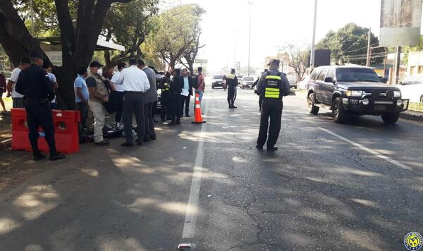 Un militar fallece tras imprudente maniobra al mando de una moto •