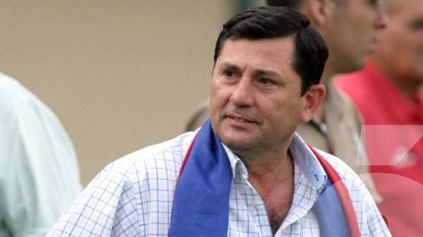 Crónica / Luis Pettengill: "Si era Zapag, me retiraba tras hacer el estadio"