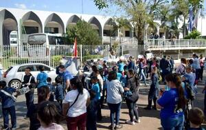 "Queremos comida", exclamaron niños de una escuela de Villarrica – Prensa 5
