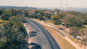 Ruta PY02: nueva carpeta asfáltica en el carril de ascenso del cerro Caacupé - .::Agencia IP::.