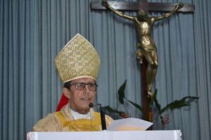 El papa Francisco muestra amor al creyente y sufrido pueblo paraguayo, dice obispo Collar Noguera - Nacionales - ABC Color