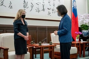 A su llegada a Taiwán, la senadora republicana Marsha Blackburn advirtió que EEUU no será intimidado por China