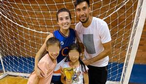 Crónica / Esposa del "Chelo" Estigarribia es una bicampeona ra'e