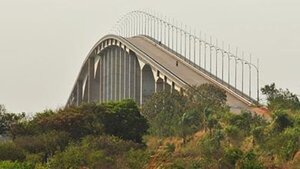 Supuesto hecho de suicidio en el Puente Nanawa de Concepción