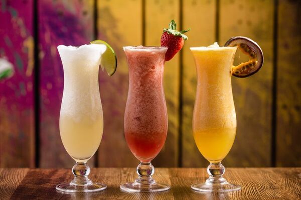Cuatros tragos sencillos para brindar este fin de semana - Gastronomía - ABC Color