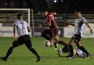 Nacional supera a Guaireña y quiere mantenerse en la pelea - Paraguaype.com