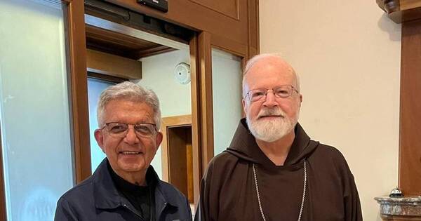 La Nación / Histórico: cardenal que acompañó en otras ordenaciones a monseñor Martínez estará en el consistorio