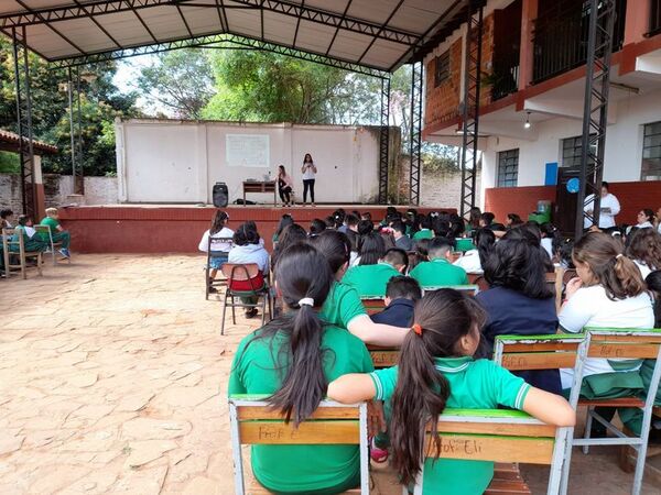 Celebran resultados de charlas con adolescentes que busca frenar el embarazo precoz y las ITS - Nacionales - ABC Color