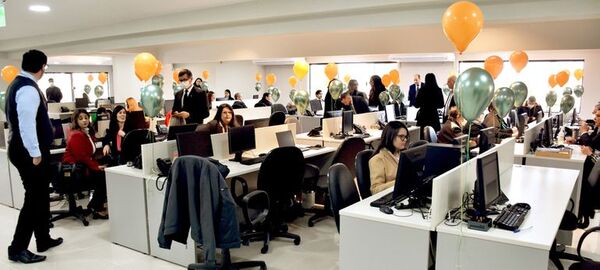 Trabajadores bancarios celebran su día - 71 años de Caja Bancaria - ABC Color