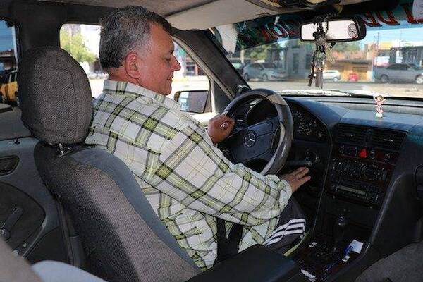 Crónica / Conductor de Bolt: "Me asaltaron, me dispararon, quedé en silla de ruedas, pero sigo adelante"