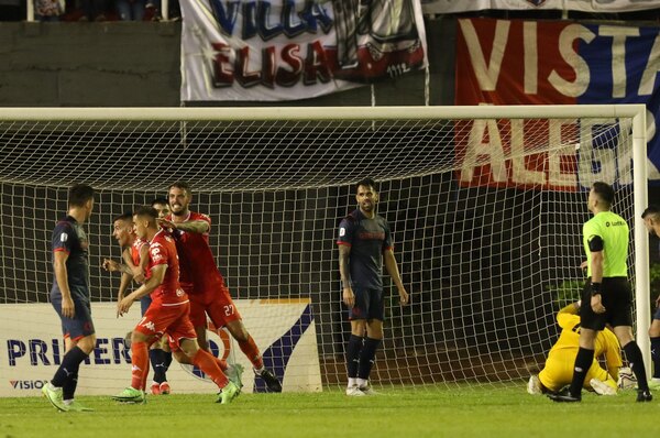 La furia de Jean Fernandes tras el agónico gol de General Caballero