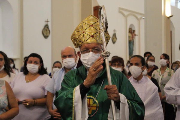 ¿Quién es el Monseñor Adalberto Martínez Flores? - Megacadena — Últimas Noticias de Paraguay