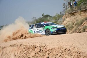 Bestard arriba en la primera etapa en Santa Cruz