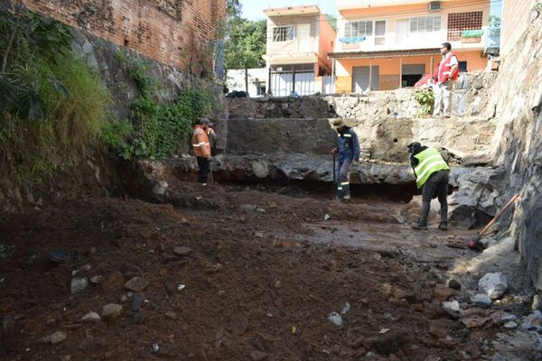 Se iniciaron los trabajos en desagüe pluvial Isabel la Católica - Nacionales - ABC Color