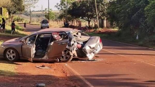 Crónica / Aparatoso vuelco de un auto curepa en el distrito de Tomás R. Pereira