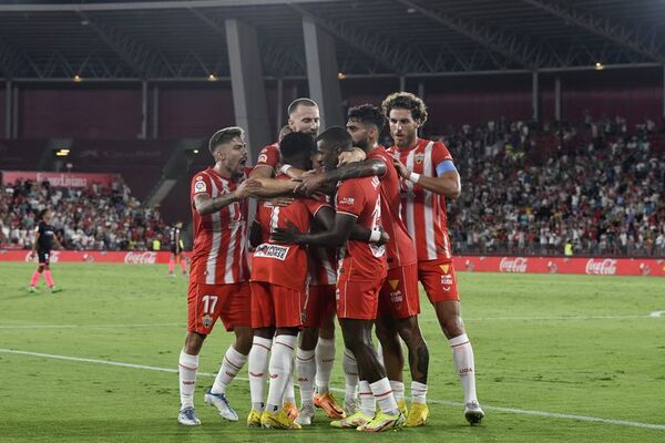 Ramazani y Sadiq suben su caché y desesperan al Sevilla - Fútbol Internacional - ABC Color