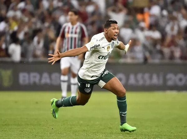 El Palmeiras empata y mantiene su ventaja sobre el Fluminense - Fútbol Internacional - ABC Color