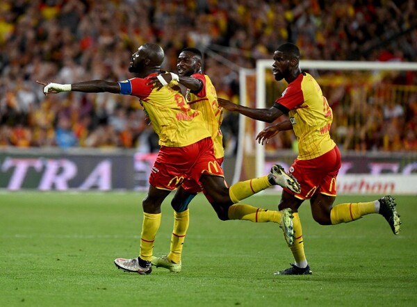 Diario HOY | Lens toma liderato provisional de la Ligue 1 tras ganar al Rennes