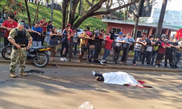 Mototaxista brasileño muere decapitado por cadena de seguridad en Puente de la Amistad