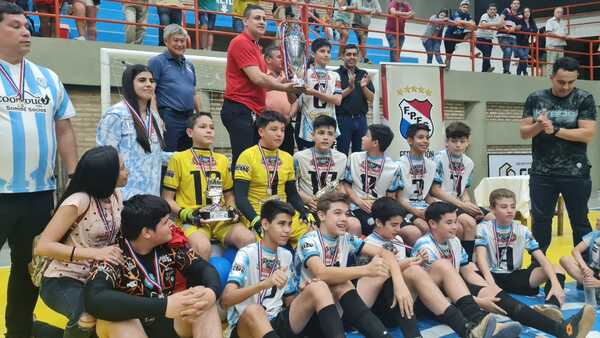 Diario HOY | Villarrica es campeón invicto del Campeonato Nacional C13