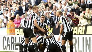 Saint Maximin alivia al Newcastle y frustra al Wolverhamtpon