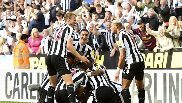 Saint Maximin alivia al Newcastle y frustra al Wolverhamtpon