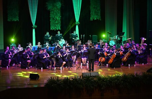 “Un pueblo hecho guarania” celebró a José Asunción Flores más allá de la música - Música - ABC Color