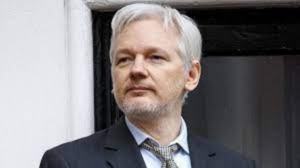 Assange presenta una apelación para evitar ser extraditado a EE.UU.