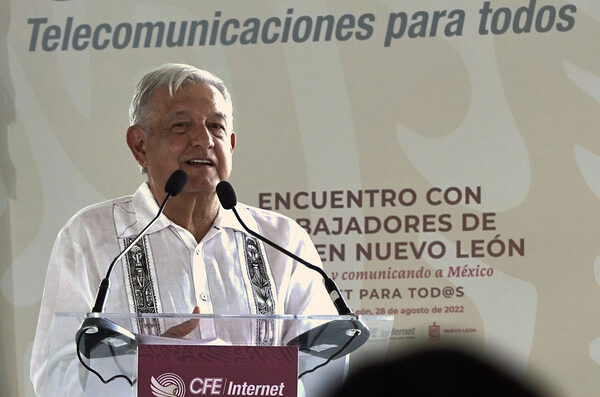 López Obrador afirma que las familias ya aceptaron el plan de rescate de los díez mineros - MarketData