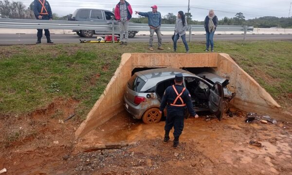 ¡Ndi! Karai pierde la vida al caer en una alcantarilla