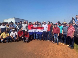 Intendentes de tres distritos del Alto Paraná exigen al MOPC reparación de estratégica ruta - ADN Digital