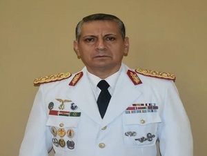 Detienen a un General de División por intentar robar prendas - Paraguaype.com