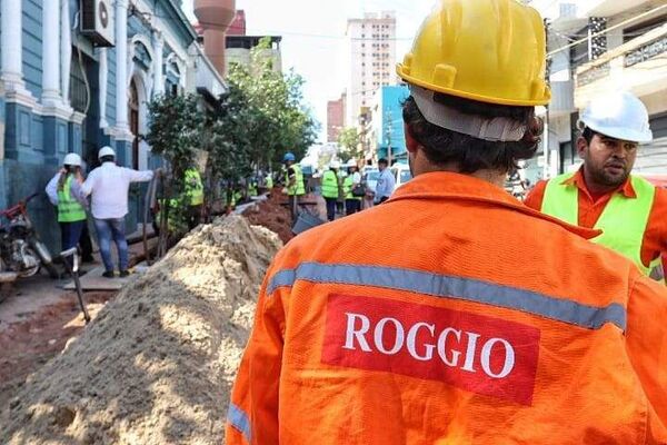 Apuran obras de línea subterránea que energizará oficinas del Gobierno - Nacionales - ABC Color