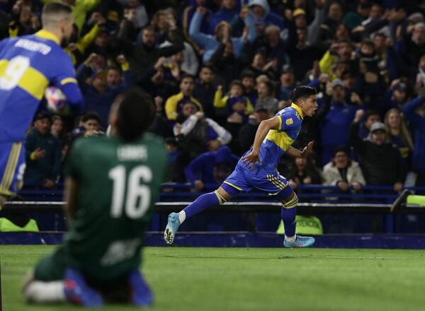 Boca derrota al líder Atlético Tucumán con polémica - Fútbol - ABC Color