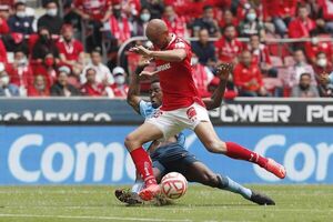 Toluca pierde y América asume liderato en la Liga mexicana - Fútbol - ABC Color